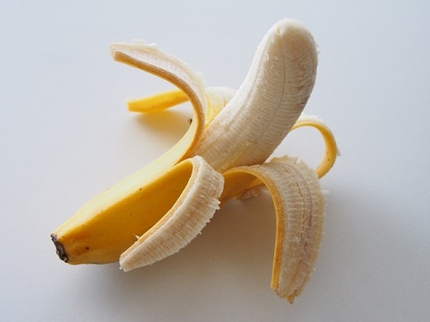「朝にバナナは食べない方が良い」は嘘？本当？