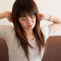 筋緊張をほぐすにはいったん力を入れてから抜く